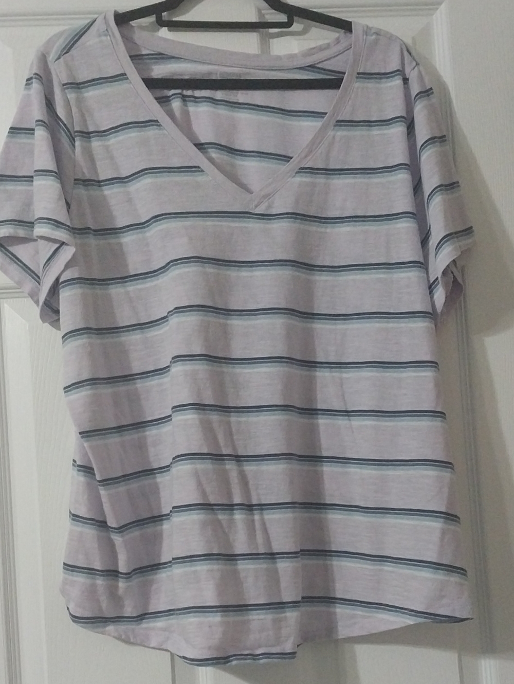 Women's V-Neck Short Sleeve Striped Tee - Light Lavender/Blue